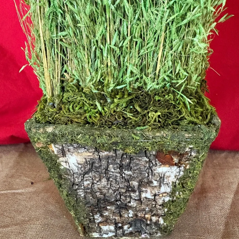 Decorative Grass and Lavender Arrangement